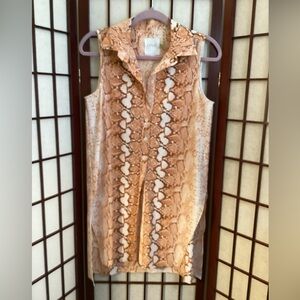 Lyss’e New York Python Print Tunic Size S.